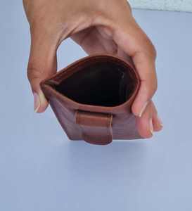 Protection optimale Pochette unique pour lunettes en cuir véritable marron Meilleure conception pour une protection optimale - Product Image 5