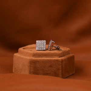 Pendientes de tuerca de diamante cultivado en laboratorio de corte redondo chapado en oro macizo de 18KT de lujo clásico regalo perfecto para su cumpleaños - Product Image 2