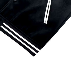 Veste bomber varsity en toile pour homme, personnalisable en gros, col en V, logo sur le devant, respirante, haute qualité, service OEM - Product Image 6