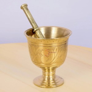 Ensemble de mortier et de pilon Imam Dasta en laiton pur Ohkli Musal Kharal 4 pouces pour l'utilisation de la médecine et du broyage des herbes par la collection de qualité - Product Image 4