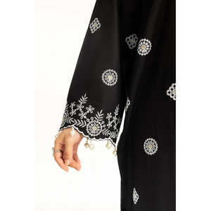 Conjunto de 3 Piezas Bordado Schiffli Negro para Mujer, Ropa de Exterior Premium, Cómoda y Elegante - Product Image 3