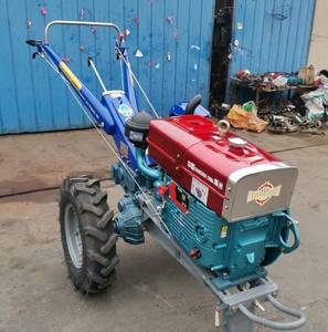 Mejor Precio, Tractor Agrícola RATO 4WD de 70HP con Tracción en Dos Ruedas, Alta Productividad, con Motor, Caja de Cambios y Bomba - Product Image 6