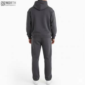 Última llegada de las mujeres Casual al aire libre chándal transpirable ligero logotipo personalizado tamaño de moda conjuntos de tela impresa - Product Image 1