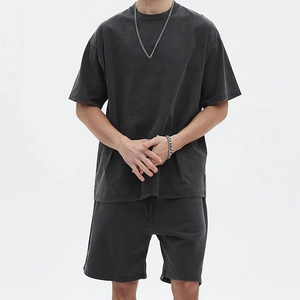 Ensemble de vêtements de sport d'été pour hommes respirants avec logo personnalisé T-Shirt en coton respirant avec short Short de sport décontracté Service OEM - Product Image 3