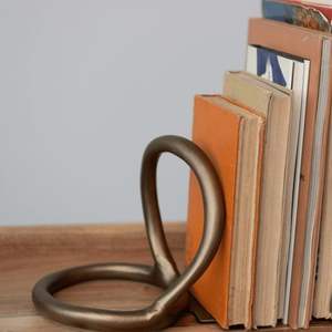 Serre-livres en métal lourd design durable minimaliste industriel parfait pour la salle de lecture à domicile ou la bibliothèque - Product Image 2