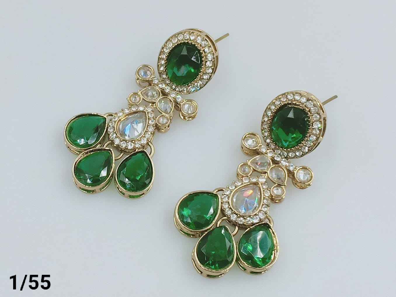 สีเขียว