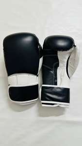 Guantes de Boxeo Duraderos Hechos a Medida al por Mayor, Cuero Vacuno, Logotipo Personalizado, Absorción de Humedad, Cierre con Cordones para Entrenamiento Físico al Aire Libre - Product Image 3