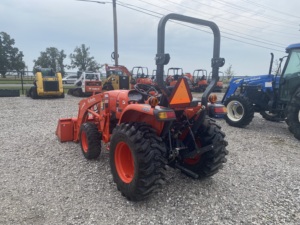 Used Kubota L3301DT 4WD <b>Farm</b> Tractor 33HP Agricultural Tractor for Sale - Product Image 6