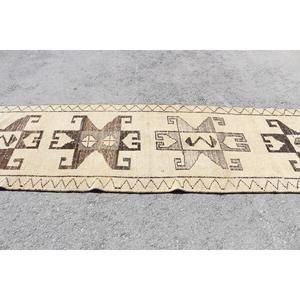 Tapis de couloir vintage 3,1 x 11,4 pieds, tapis turc marron à imprimé animal - Product Image 3