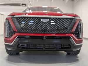 La Mejor Opción en Relación Calidad-Precio 2026 Cadillac VISTIQ, SUV de Lujo de Tres Filas, Totalmente Eléctrico y con Tracción en las Cuatro Ruedas - Product Image 2