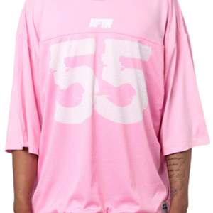Camiseta Deportiva de Fútbol Extra Grande para Hombre, Malla Rosa, Mezcla de Poliéster, Estilo Urbano, con Estampado Grande 55 en la Parte Delantera y Trasera - Product Image 4