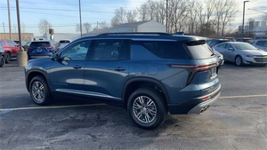 Chevrolet Traverse LT AWD 2025 USADO en Perfectas Condiciones - Product Image 3