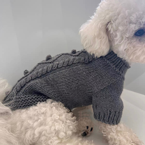 Suéteres de Invierno Clásicos para Perros y Gatos, Tejidos a Mano con Rayas, Transpirables, Cómodos, Cuello Medio-Alto, Hipoalergénicos y Duraderos - Product Image 2