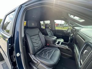 SUPER CLEAN 2022 CHEVROLET SILVERADO 1500 LIMITED CREW CAB RST BLACK WIDOW 4X4 Moteur Turbo Boîte Automatique Sièges en Cuir Prêt à être expédié - Product Image 3