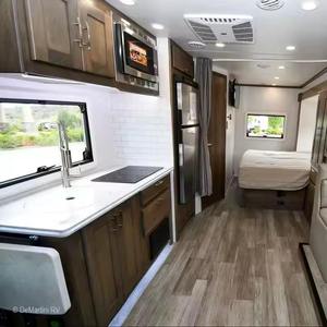 Nouveau camping-car de luxe 4X4WD Mini caravane Remorque de camping-car 4-6 personnes Tout-terrain Camping-car de luxe avec douche Toilette Cuisine Une chambre - Product Image 5