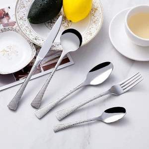 Ensemble de couverts en acier inoxydable abordable offrant un confort pratique pour un usage quotidien et les repas en famille - Product Image 1