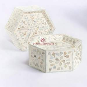 Support à gâteau en nacre naturelle pour la présentation de desserts et la décoration de table en provenance du Vietnam - Product Image 5