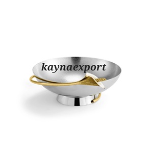 Bol de service moderne de luxe en acier inoxydable poli pour chocolats et dattes, avec motif de fleur d'orchidée blanche et de branche dorée - Product Image 1