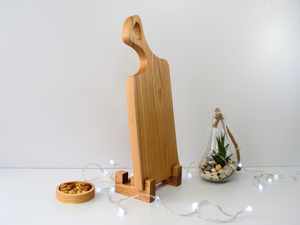 Planche à découper en bois massif artisanale avec poignée incurvée, planche de service de cuisine faite à la main, sans danger pour les aliments, pour le fromage, le pain, les collations - Product Image 3