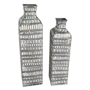 Haute vente fait à la main en métal nouveau Pot de fleur en métal Vases à fleurs dernière vente pour la maison salon dessus de Table article décoratif - Product Image 1