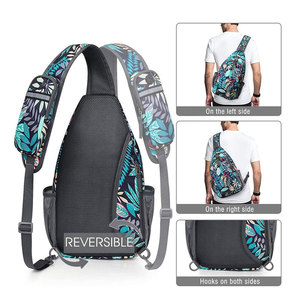 Sac bandoulière tendance pour homme avec une forme élégante et une longue bandoulière réglable - Product Image 4