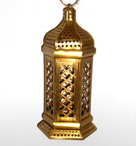 Trendy Antique <b>Brass</b> <b>Lantern</b> with Intricate Detailing and Vintage Charm for Modern Home Decor - Product Image 5