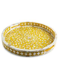 Plateau en bois artisanal, écologique, moderne et personnalisé, avec incrustation de nacre scintillante, idéal pour les arrangements de chocolats et les aliments - Product Image 5