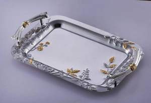 Bandeja de servicio de metal de latón pulido a mano de aspecto real con tallas intrincadas perfectas para REGALOS FESTIVOS y rituales Pooja - Product Image 2
