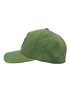 Gorra Deportiva de Poliéster Impermeable con Bordado 3D Puff, Agujeros de Ventilación Láser y Cintas y Etiquetas Tejidas Personalizadas al por Mayor - Product Image 2