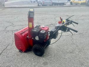 Soplador de Nieve a Gas de Dos Etapas Autopropulsado Quality Power/Smart de 24 Pulgadas, Arranque Eléctrico del Motor, 6 Velocidades F/2R, LED, 3 Años de Garantía - Product Image 5