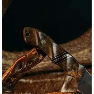 Cuchillo de caza personalizado OEM hecho a mano de acero de Damasco con punta de gota, mango de madera de resina y funda de cuero - Product Image 4