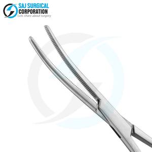 Pinzas Ergonómicas Manuales Rochester para Arteria Peana, Mango Antideslizante, Acero Inoxidable, Duraderas y Reutilizables para Procedimientos de Cirugía General - Product Image 6