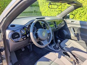 USADO, BEETLE 2015, 105HP, TRANSMISIÓN MANUAL, 4X2, 1197CCM, 6 VELOCIDADES, GRIS, CABRIOLET, GASOLINA, EN VENTA - Product Image 2