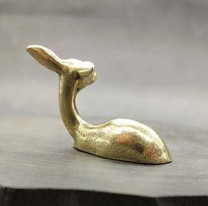 งานประติมากรรมตกแต่งสไตล์โมเดิร์นโบราณ 3 มิติ ทำจากอะลูมิเนียมหล่อ สำหรับตกแต่งโต๊ะ ของตกแต่งภายในหรูหรา ราคาขายส่งจากอินเดีย - Product Image 3