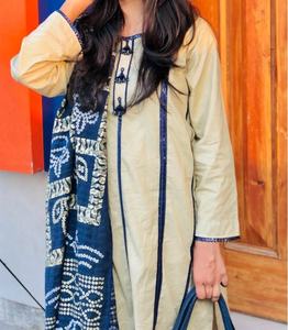 ชุดเดรสฤดูหนาว 2025 ขายส่ง ชุดเดรสสำเร็จรูปสำหรับงานปาร์ตี้ ผู้ผลิตมืออาชีพ ชุดเดรสงานปาร์ตี้คุณภาพสูงสำหรับผู้หญิง - Product Image 4