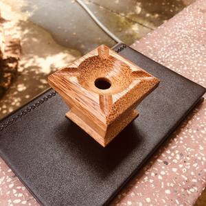 Cenicero de madera de coco con logotipo personalizado, ceniceros de madera de coco, precio de fábrica, venta al por mayor, vietnamita - Product Image 1