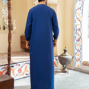 Vente en gros de nouvelles robes arabes pour hommes à manches longues brodées, dernier style, couleurs unies, thobes à manches longues personnalisées - Product Image 3