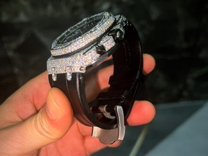 Reloj Cronógrafo de Lujo para Hombre, Medio Esmerilado, Negro, con Movimiento MIYOTA, Acero Inoxidable, Diamantes Moissanite, Cristal, Edición Limitada, Diseño Único - Product Image 4