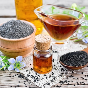 Huile de cumin noir 100% biologique 100% naturelle pressée à froid de qualité supérieure en provenance d'Inde OEM Améliore l'immunité Bénéfique pour les cheveux et la peau - Product Image 3