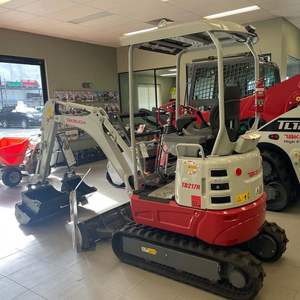 Mini-excavatrice Takeuchi TB320 d'origine à vendre, 2,7T, excavatrice compacte, livraison rapide, prix de gros d'usine 2,5T - Product Image 3