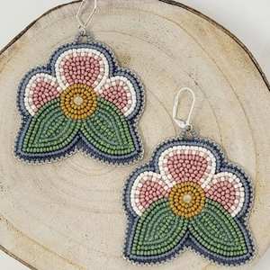 ต่างหูปักเก๋ไก๋สำหรับสวมใส่สบายๆ - Product Image 3