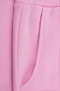 กางเกงขาสั้นสตรีทแวร์ผู้ชาย ปักโลโก้ตามสั่ง เป็นมิตรกับสิ่งแวดล้อม ผ้าโพลีเอสเตอร์ 100% แห้งเร็ว ระบายอากาศดี บริการ OEM จากโรงงานโดยตรง - Product Image 5