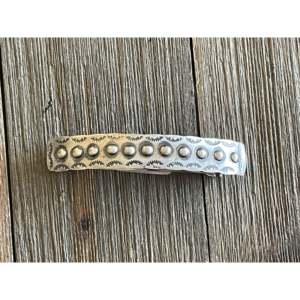 Barrette en argent sterling faite à la main par Tim Yazzie - Product Image 1