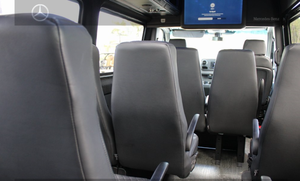 MERCEDES-BENZ SPRINTER 3500XD AWD LA WEST SUV 2023 Usada, 5 Plazas, Cuero Oscuro, Techo Solar Eléctrico, Sistema de Navegación, Volante a la Izquierda - Product Image 3