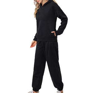 Ensemble de survêtement 2 pièces en coton imprimé pour femme, idéal pour l'hiver, personnalisable, mode OEM, vente en gros - Product Image 3