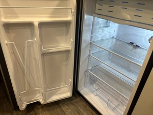 T-r-a-v-e-l L-i-t-e R-o-v-e L-i-t-e 16R-B d'occasion 2025 - Product Image 6