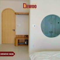 Porte intérieure en bois plastique WPC par les fabricants Deewoo étanche à l'humidité pour chambre et salle de bain - Product Image 2