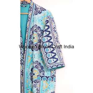 Veste d'hiver réversible matelassée longue en coton biologique 100% pour femmes, écologique, avec motif peint à la main, fermeture à ceinture - Product Image 4