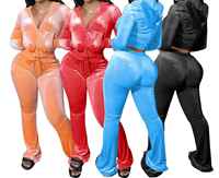 Ensemble de survêtement pour femmes en velours uni brodé avec boutons, sweat à capuche et pantalon évasé, doux et décontracté, 2 pièces pour le streetwear et les vêtements de sport