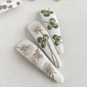 กิ๊บติดผมปักลายสำหรับเด็กผู้หญิงกิ๊บติดผมวินเทจเครื่องประดับผมแบบปักลายดอกไม้หรูหราของขวัญผลิตในเวียดนาม - Product Image 6